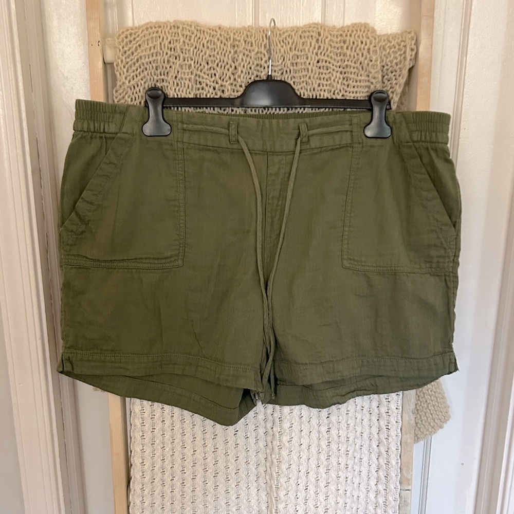 Old navy shorts